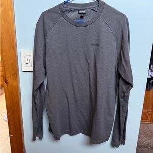 Patagonia Women's Gray Long Sleeve Sweatshirt